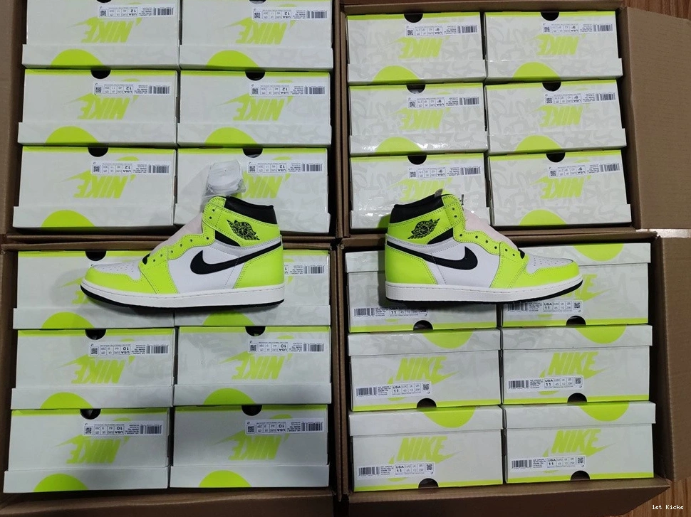 Retro Volt Air Jordan Visionaire 1 OG High 555088-702 1109
